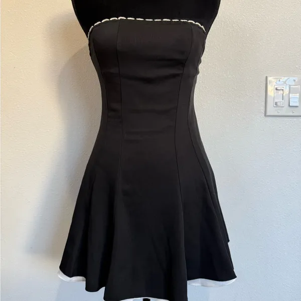 Musera Strapless Black & White Fit-and-Flare Dress | Size Small - Image 2