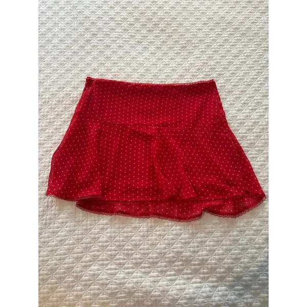 Wild Fable Red polka dot mini skirt with lace trim - Image 3