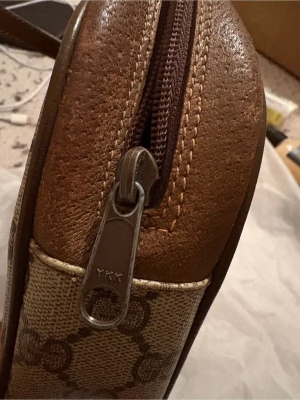 Preloved vintage GG Supreme clutch project has COA - Image 8