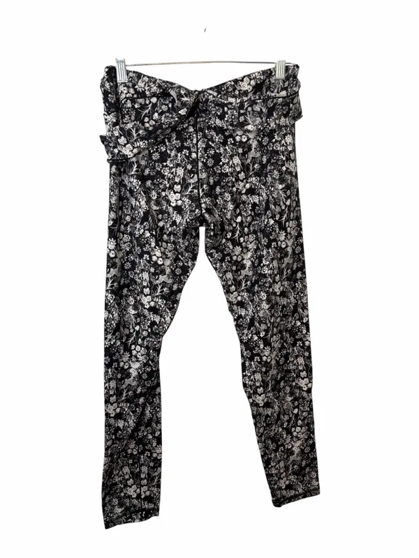 Aerie Offline Real Me Crossover Cut Out 7/8 Leggings Black White Floral Hi Rise - Image 2