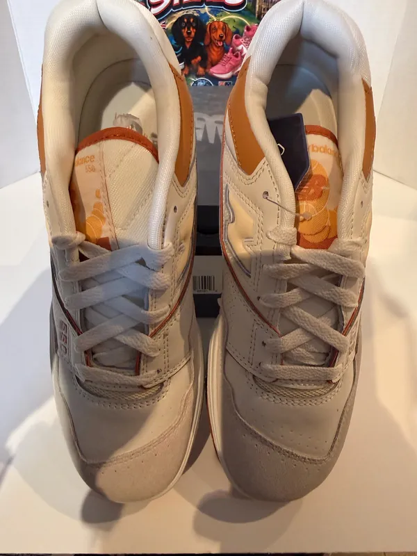 Women’s New Balance 550 Sneakers 8.5W - Image 3