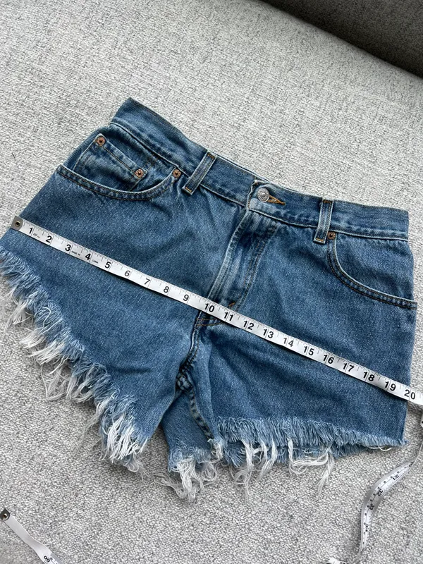 Levis Shorts - Image 5