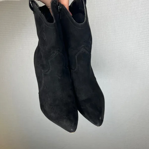 Express Womens Black Suede Pointed Toe Western Stiletto Ankle Boots Size 6‎ - Image 2