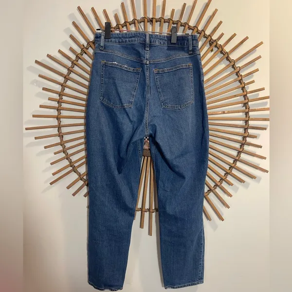 Abercrombie & Fitch Women’s High Rise The Mom Jean Curve Love in Dark Destroy 29 - Image 10