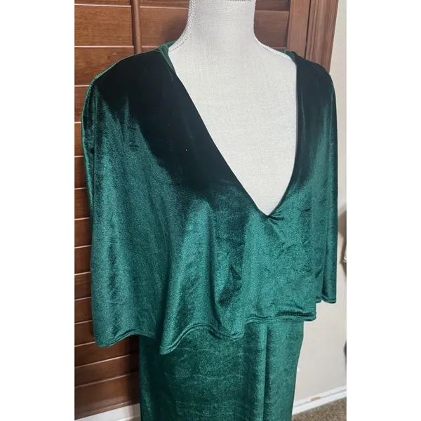 Club L London Green Velvet Cape Midi Dress V-Neck Sheath XXL holiday Cocktail - Image 2