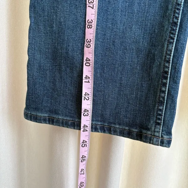Abercrombie NWT The 90’s high waisted jeans - Image 7