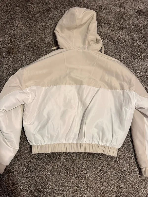 Alo Yoga Duality Sherpa Reversible Hooded Jacket - Image 2