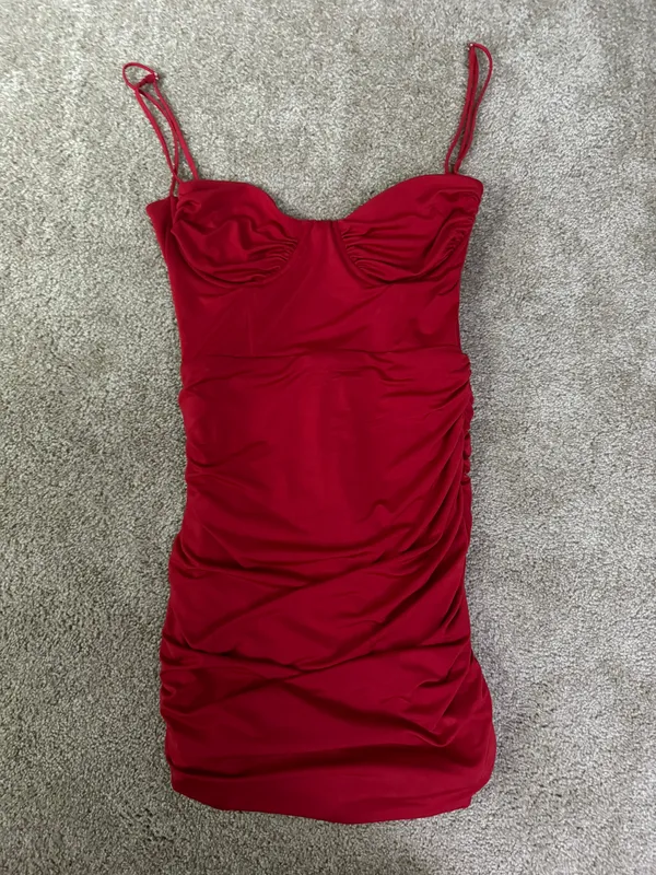 Red Dress - Image 3