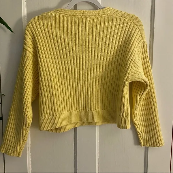 Abercrombie‎ & Fitch Yellow Sweater - Image 4