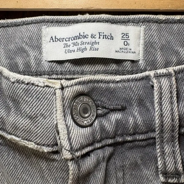 Abercrombie & Fitch The 90s Straight Ultra‎ High Rise Grey Jeans Womens 25/0R - Image 5