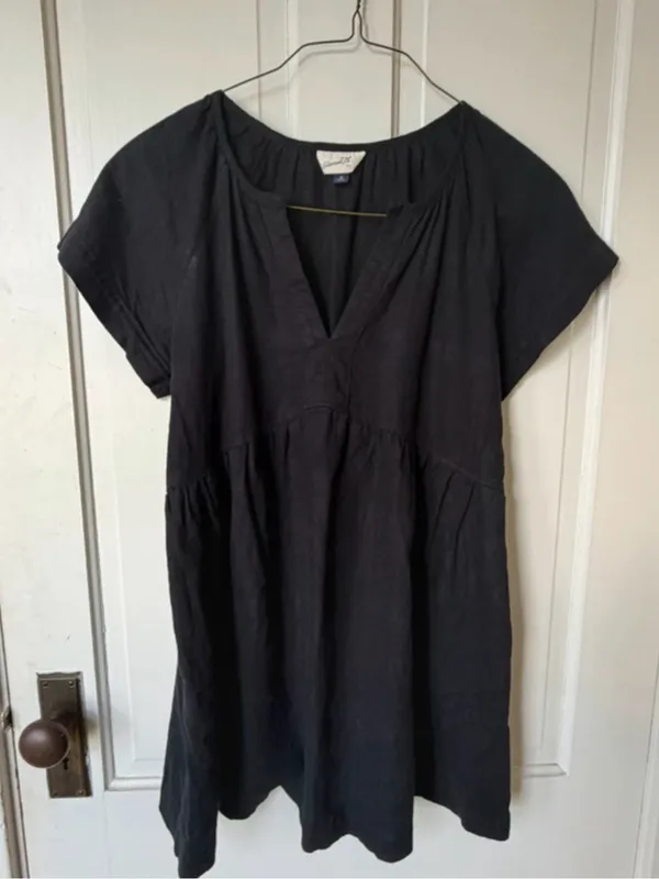 Universal Thread Black Linen Short Sleeve V-Neck Babydoll Dress with pockets - Image 2