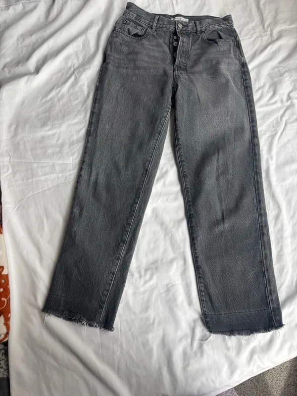 Size 26 White Fabric Size Tag Gray - Image 3