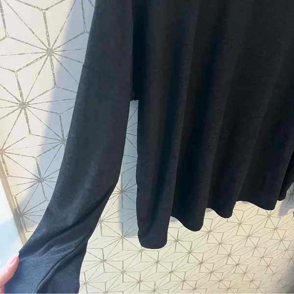 Beyond Yoga Spacedye Oversized Crop Long Sleeve - Image 5