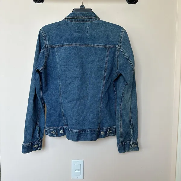 Old Navy Denim Jacket Women’s Size Med Button Up Preppy School Retro Classic - Image 3