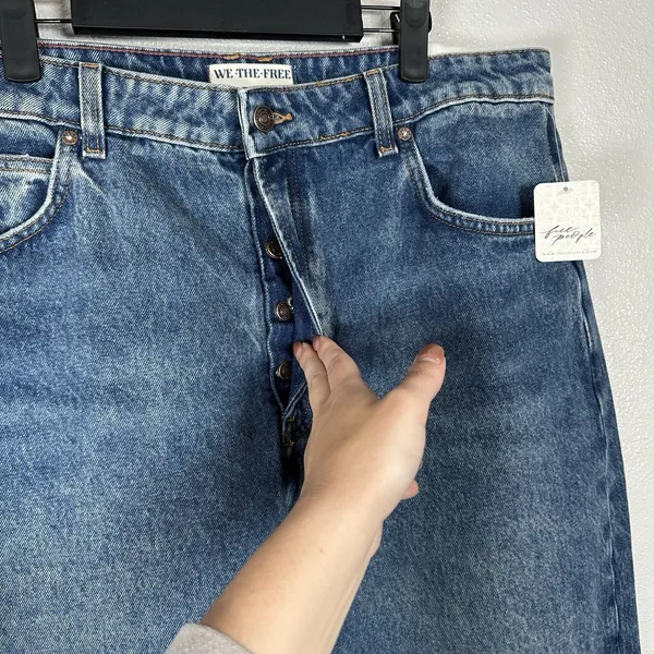 NEW‎ We The Free People Deep Trance Mid Rise Dropped Boyfriend Jeans Size 32Long - Image 3