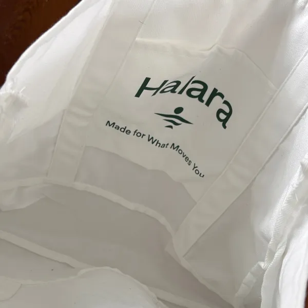 NWOT HALARA‎ White Canvas Reversible Tote Bag - Image 3