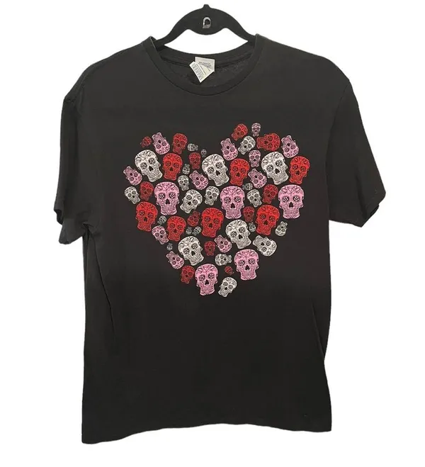 Sugar Skull Day Of The Dead Heart Shaped Graphics T-Shirt Sz M - Image 2
