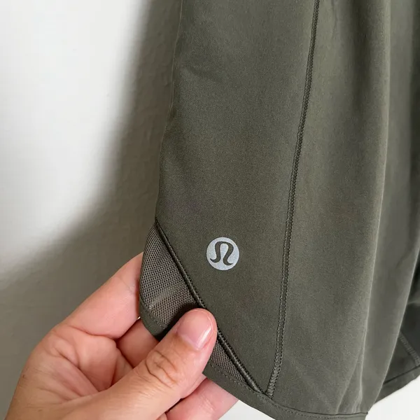 LULULEMON- Hotty Hot High-Rise Lined Short 4” Olive Athletic Gym Running Workout - Image 5