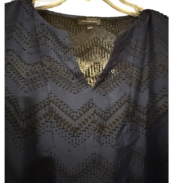 The Limited‎ Navy Blue Chevron Clip Dot Roll Tab Sleeve Blouse Small - Image 5