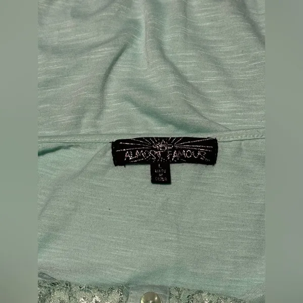 EUC Almost Famous Mint Green Floral Lace Adjustable Cami size large - Image 6