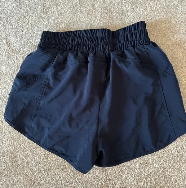 Amazon Shorts - Image 2