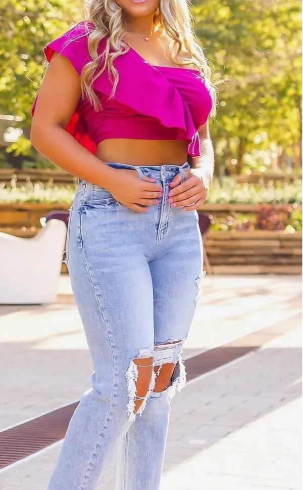 Boutique Ruffled pink crop top - Image 2