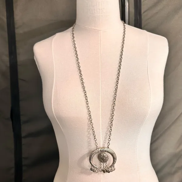 Karma Bella Women's Necklace Vintage Silver Tone Metal Western Cowgirl Hippy - Image 3