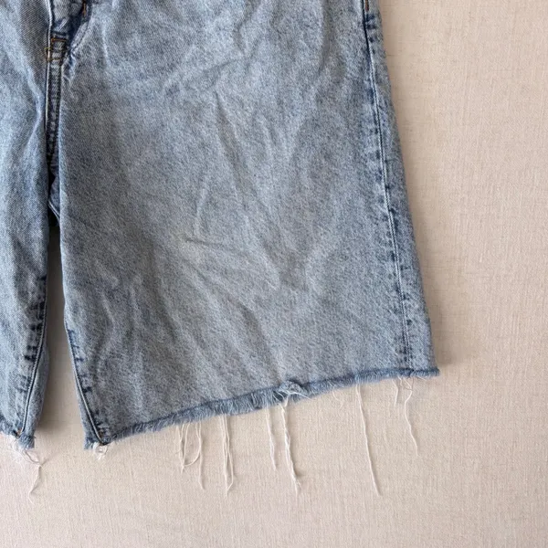 Aeropostale Baggy Jorts Denim Shorts 14 Light Wash Distressed Raw Hem Cotton - Image 5