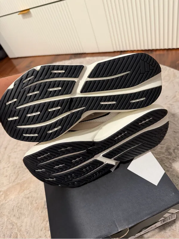 Adidas Lightblaze Shoes - 9 - Image 6
