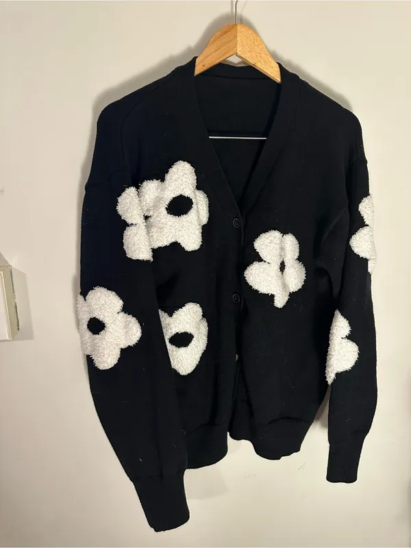 Commense floral button front cardigan black white - Image 3