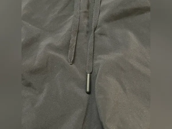 Lululemon Spring Break Away MR Short 3" - Image 4