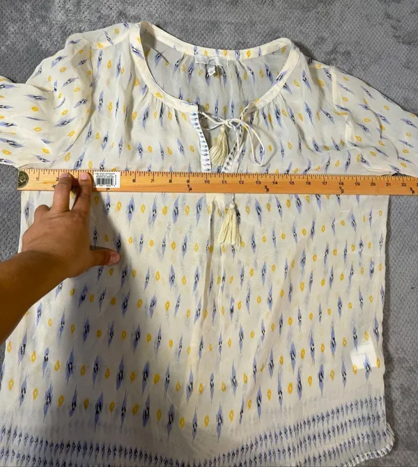 Joie Medium 100% Silk Ikat Tassel Tie Boho Peasant Blouse Ivory Blue Sheer Work - Image 8