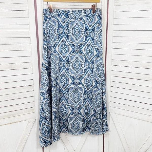 Metrowear Satin Mosaic Print Midi Skirt Blue White‎ Medium - Image 7