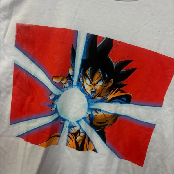 Dragon Ball z Goku Kamehameha T-shirt size medium - Image 4