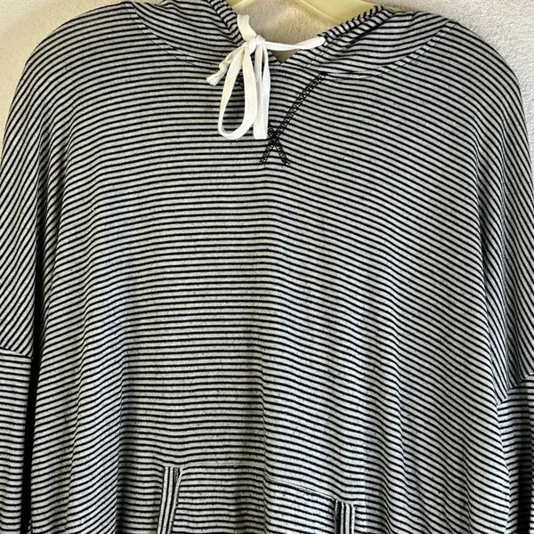 American Eagle Pullover Hoody Shirt - Image 2