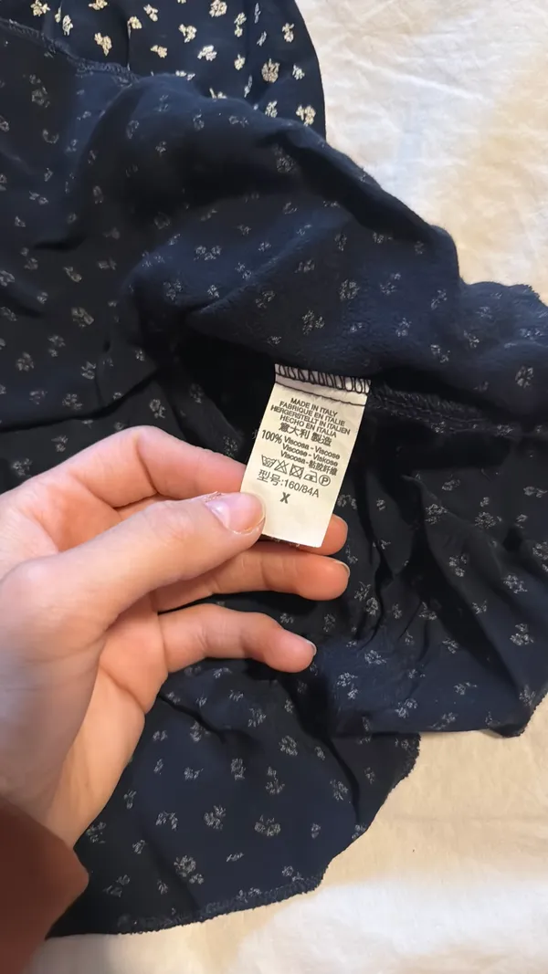 Brandy Melville Floral Skirt - Image 3