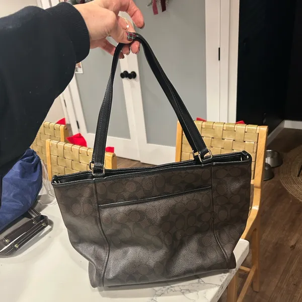 Coach Peyton Signature Pocket Tote Black and Brown Signature - Image 2