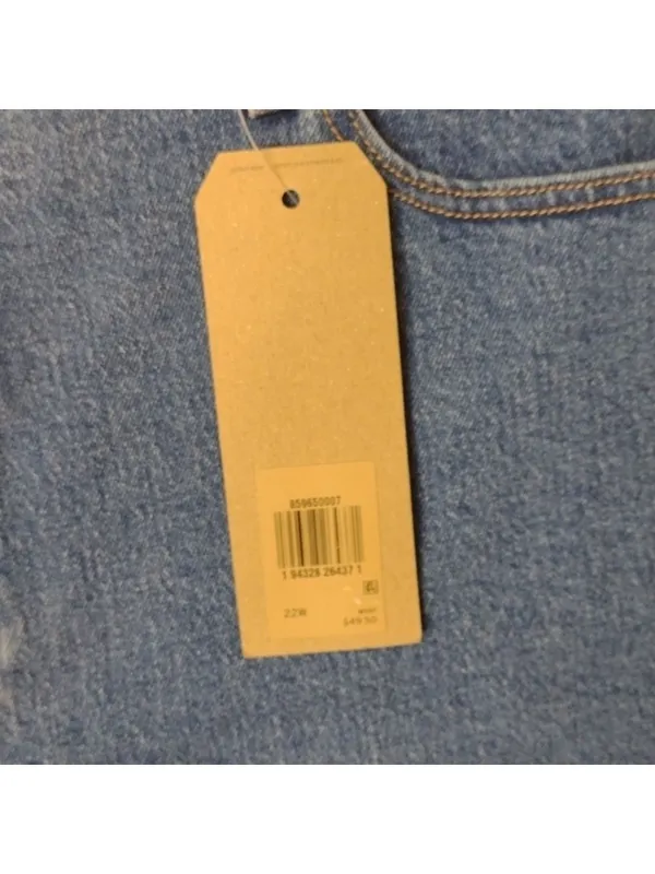 Levi's 501 shorts size 22W - Image 2