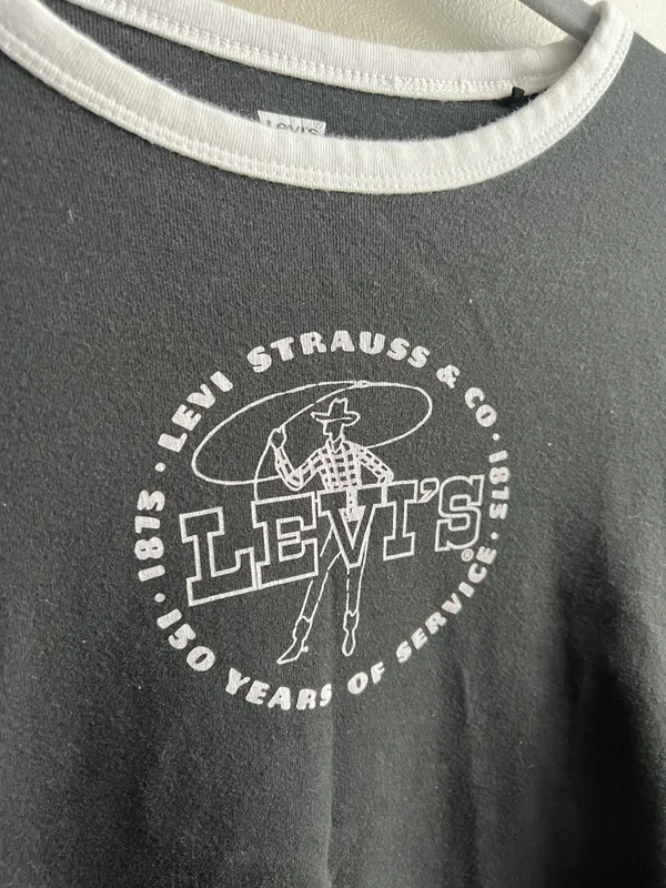 Levi’s Crop Top - Image 2