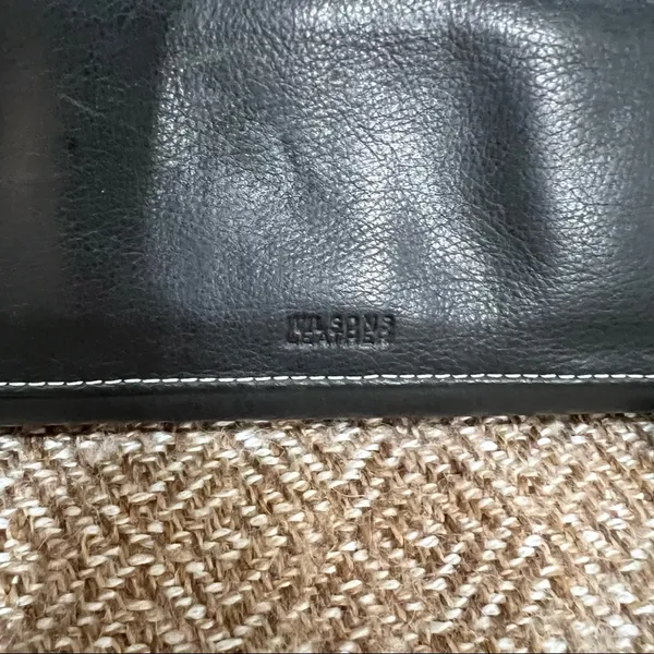 Vintage Black Leather Wilsons Billfold Wallet Casual Daily Soft Leather - Image 4