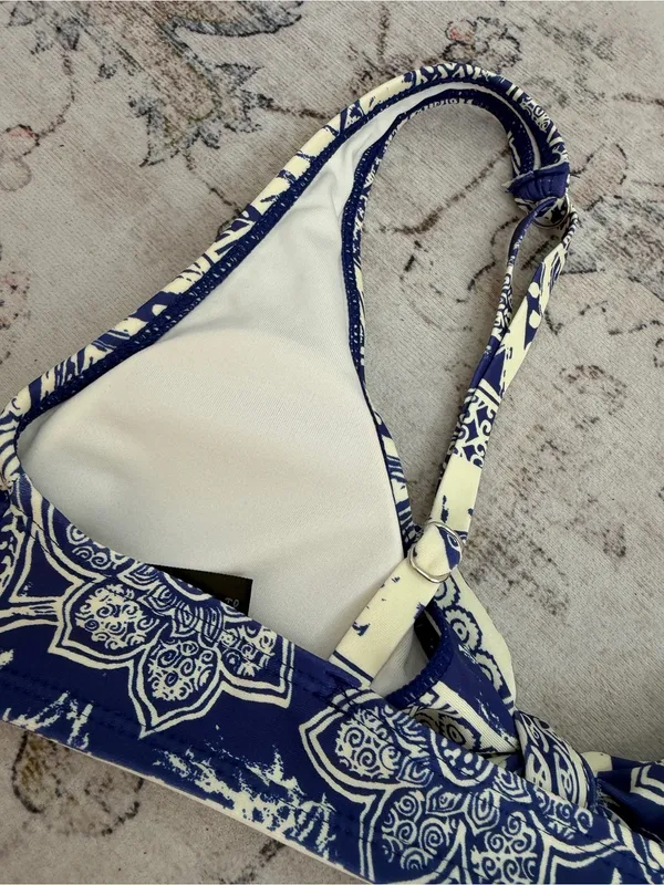Urban Outfitters Navy and Cream High Waisted Bikini Set - Image 8