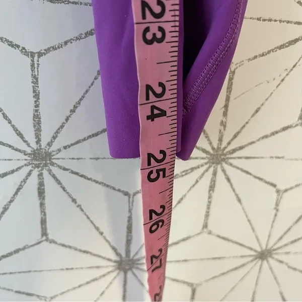 Lululemon Base Pace Tight 25” Magenta Energy Bra Bundle - Image 4