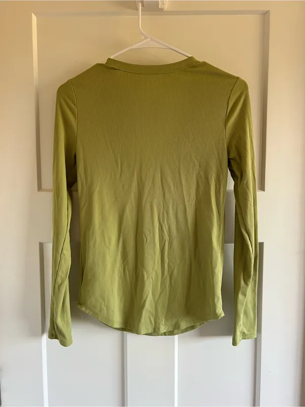 No Boundaries Olive Green Long Sleeve Crewneck Top - Image 2