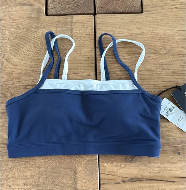 YPB Abercrombie sports bra and shorts - Image 4