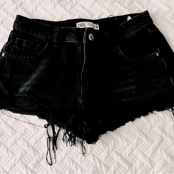 Zara Black Jean Shorts Distressed High-Waisted - Image 2