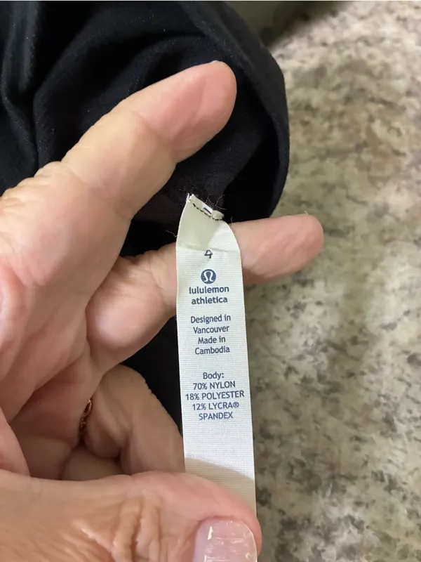 lululemon athletica Dark Gray Black Camo Leggings 4 - Image 4