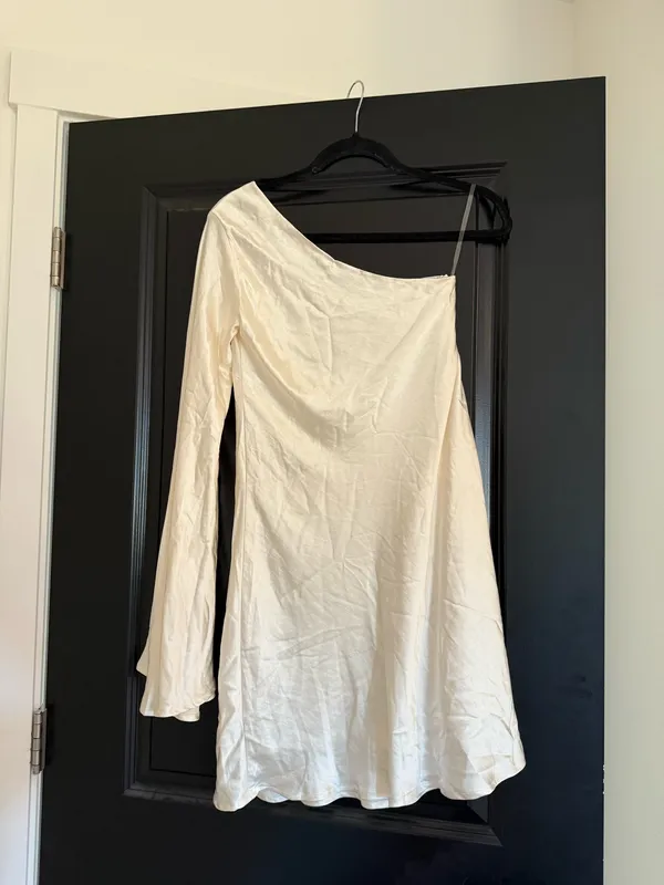 NWT Showpo KARLA MINI DRESS size 2 - Image 6