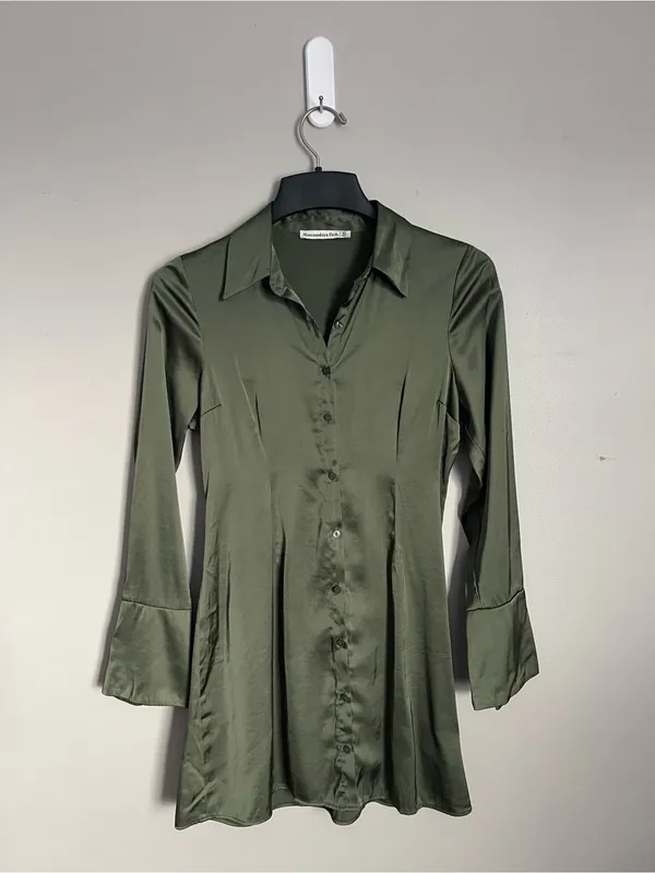 ABERCROMBIE & FITCH Olive Green Satin Button-Front Long Sleeve Mini Dress Sz XS - Image 2