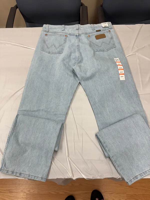 NWT Wrangler Cowboy Cut Original Fit Mens Size 35x36 - Image 3