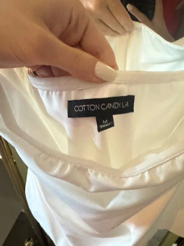 Vestique White strapless top - Image 3